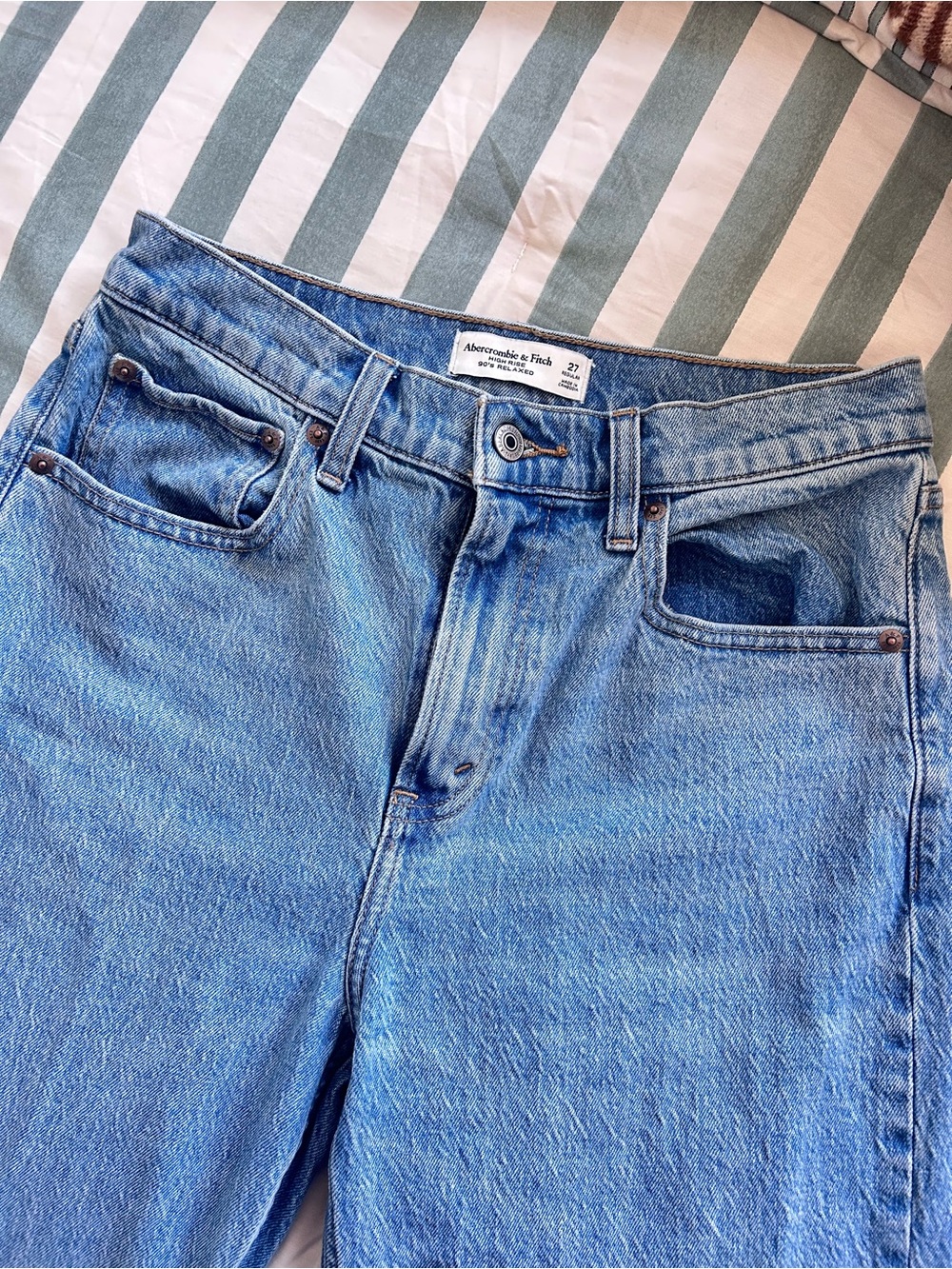 Abercrombie & Fitch Light Blue Relaxed Men's Jeans